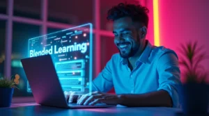 Homem utilizando laptop em um escritório moderno com um holograma neon exibindo o texto “Blended Learning”, em estilo futurista com luzes ciano e magenta no padrão visual da Edusense.